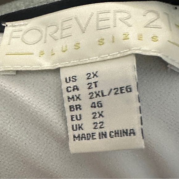 Forever 21 White Bell Sleeve Boxy Top - Picture 5 of 5